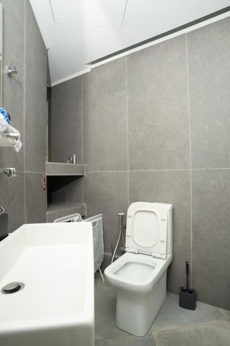 Homey Renovated 1 Bedroom Apartment In Kesariani Αθήνα Εξωτερικό φωτογραφία