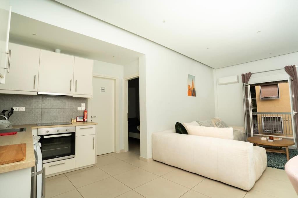Homey Renovated 1 Bedroom Apartment In Kesariani Αθήνα Εξωτερικό φωτογραφία
